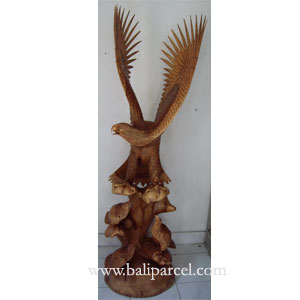 Wooden Eagle With 2 Babies, Hand Carved From Suar Wood