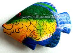 Tropical Fish Magnet Handpainted, From Albesia Wood