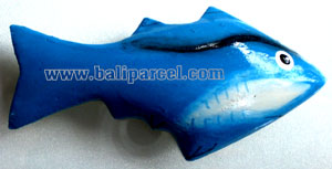Tropical Fish Magnet Handpainted, From Albesia Wood