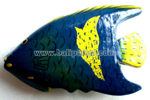 Tropical Fish Magnet Handpainted, From Albesia Wood