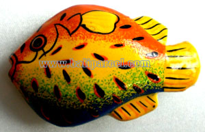 Tropical Fish Magnet Handpainted, From Albesia Wood