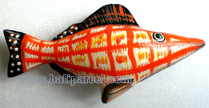 Tropical Fish Magnet Handpainted, From Albesia Wood