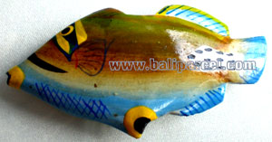 Tropical Fish Magnet Handpainted, From Albesia Wood