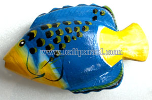 Tropical Fish Magnet Handpainted, From Albesia Wood