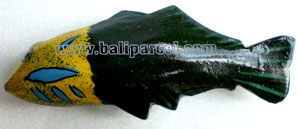 Tropical Fish Magnet Handpainted, From Albesia Wood