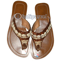 Sandal With Shell