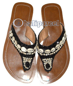 Sandal With Shell