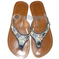 Sandal With Shell