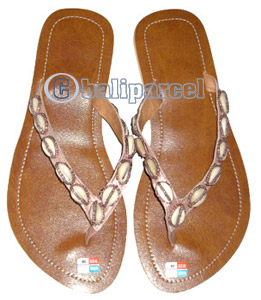 Sandal With Shell