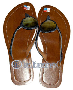 Sandal With Shell