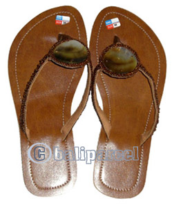 Sandal With Shell