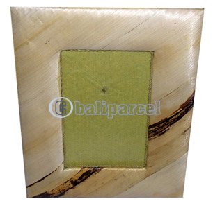 Picture Frame, Handmade With Leaf