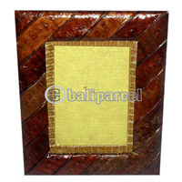 Picture Frame, Handmade With Leaf