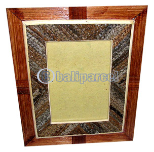 Picture Frame, Handmade With Leaf