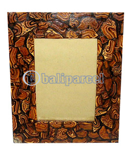Picture Frame, Handmade With Shell Of Coconut 