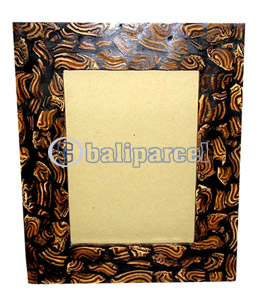 Picture Frame, Handmade With Shell Of Coconut 