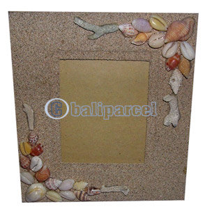 Picture Frame, Handmade With Sea Shell