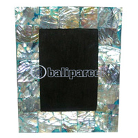 Picture Frame, Handmade With Sea Shell