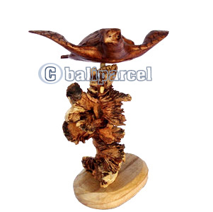 Woode Turtle With Parasite Stand Wood