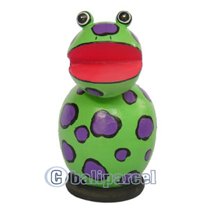 Wooden Coins Box Frog, Hand Carved From Albesia Wood