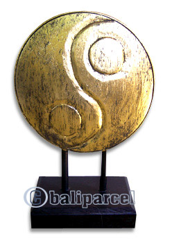 Medallion Set Of 3, Handcarved From Albesia Wood