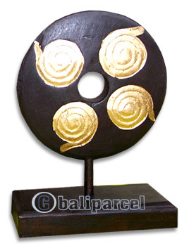 Medallion Set Of 3, Handcarved From Albesia Wood