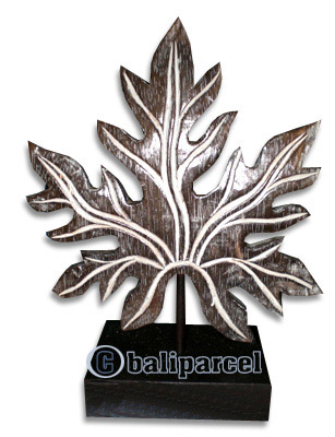 Medallion, Handcarved From Albesia Wood