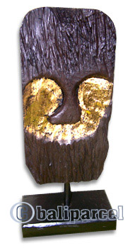 Medallion, Handcarved From Albesia Wood