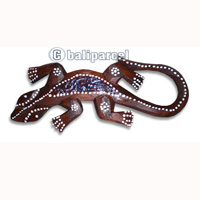 Gecko, Handcarved With Albesia Wood