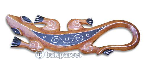 Wall Plaque Gecko, Handcarved From Albesia Wood