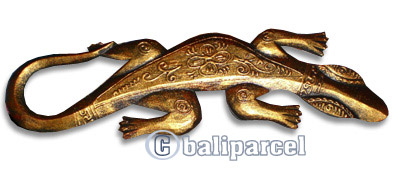 Wall Plaque Gecko, Handcarved From Albesia Wood