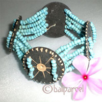 Bracelet With  Coconut And Glass Bead