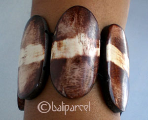 Bracelet, Bone With Elastic String