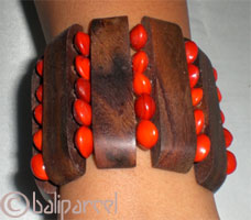 Wooden Bracelet From Sono Wood And Glass Beads.