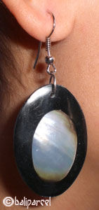 Earring With Shell