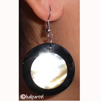 Earring With Shell