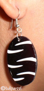 Earring  With Synthetic Resin