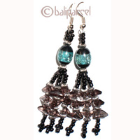 Earring With Shell And Glass Beads