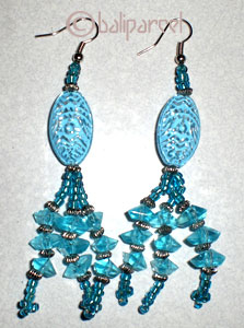 Earring With Shell And Glass Beads