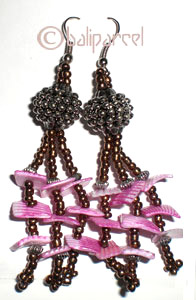 Earring With Shell And Glass Beads