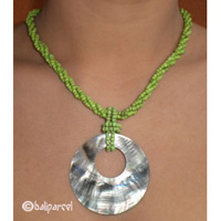 Necklaces With Shell And Glassbead