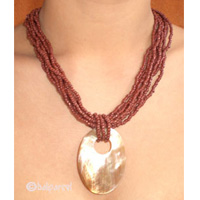 Necklaces With Shell And Glassbead