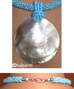 Necklaces With Shell And Glassbead