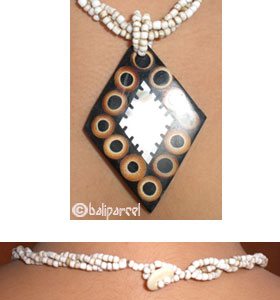 Necklaces With Glassbead And Bamboo Inlaid Resin 