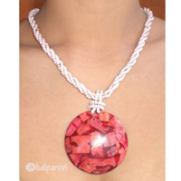 Necklaces With Resin And Glassbead