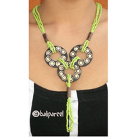 Necklaces With Coconut And Glassbead