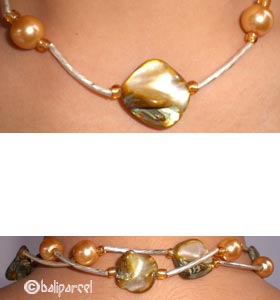 Necklaces With Resin 