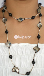 Necklaces With Resin