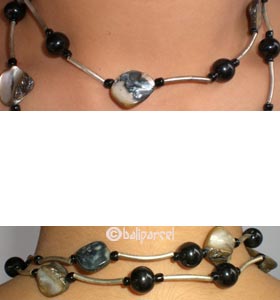 Necklaces With Resin