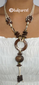 Necklaces With Wood And Glassbead